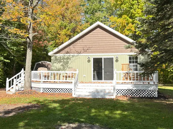124 Mary Road, Houghton Lake, MI 48629
