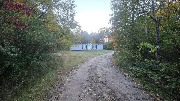 175 S Barlow Road, Harrisville, MI 48740