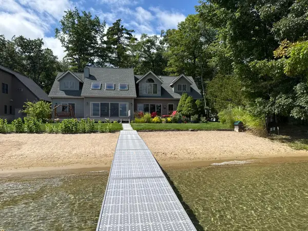 238 Lakeshore Drive, Roscommon, MI 48653