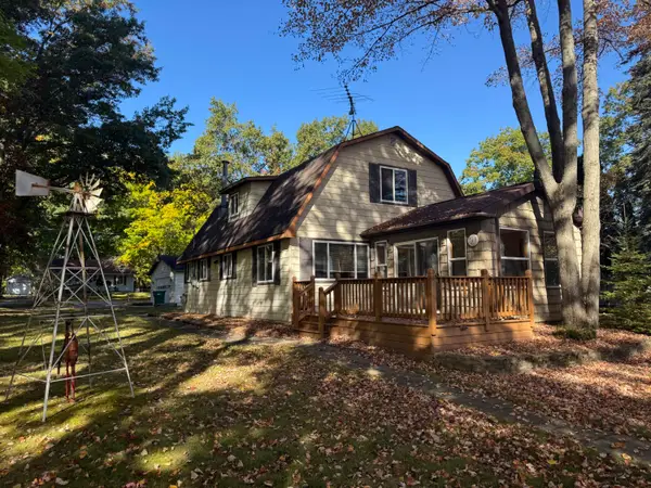 208 Driftwood Circle, Prudenville, MI 48651