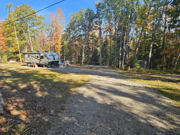 588 W Kahn Drive, Mikado, MI 48745