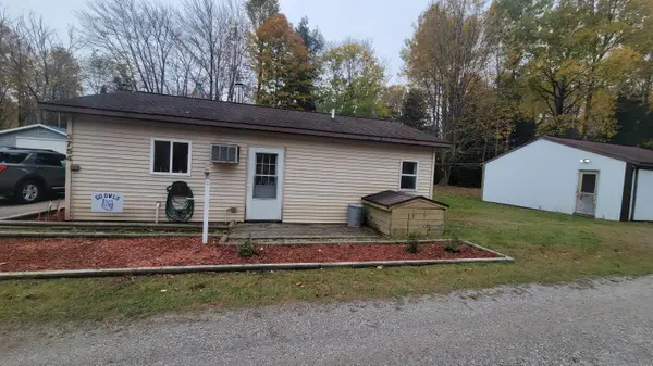 3754 S F 41, Mikado, MI 48745