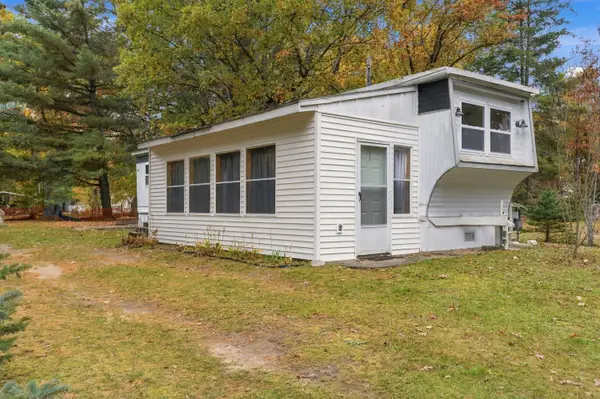 311 Weaver Drive, Houghton Lake, MI 48629