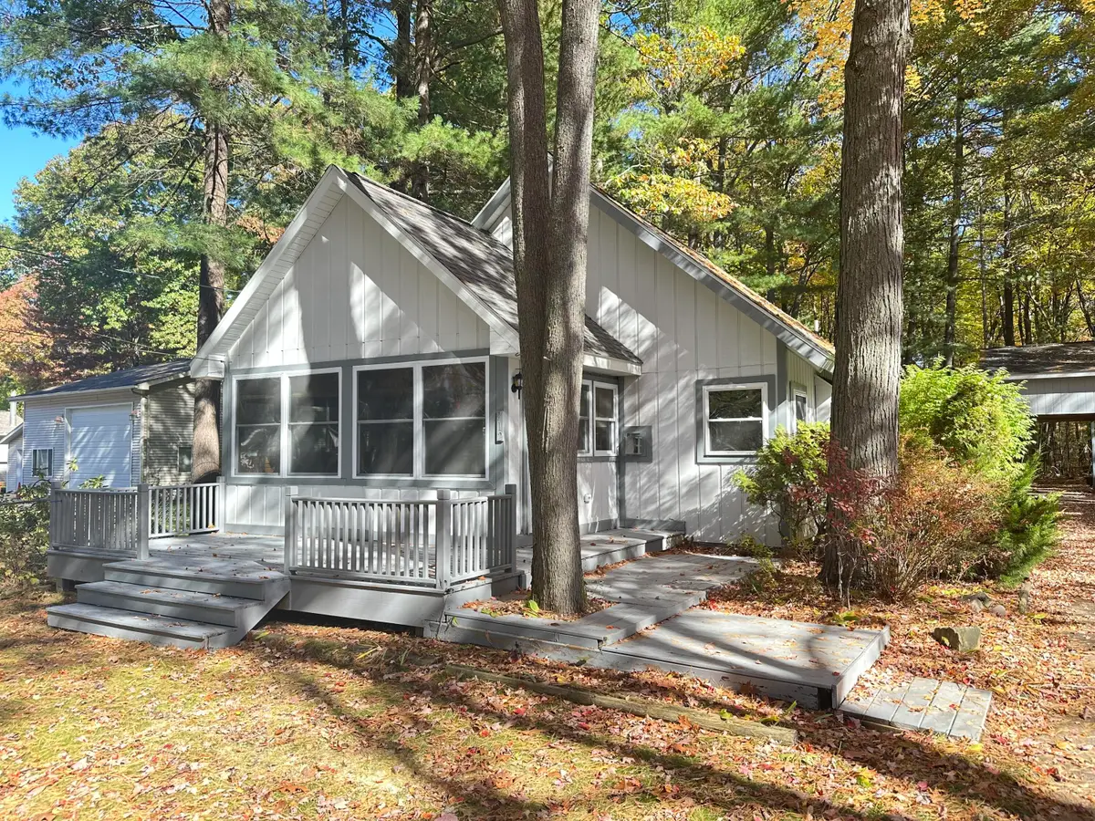 712 Old Trail Drive, Houghton Lake, MI 48629 - #1