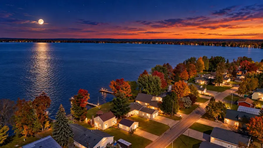 2267 Long Point Drive, Houghton Lake, MI 48629 - #2