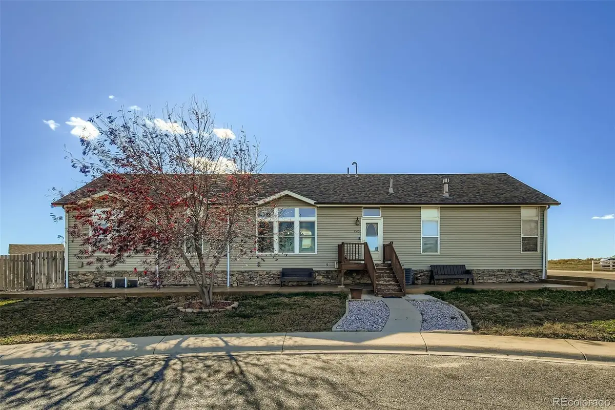 245 W Crawford Avenue, Keenesburg, CO 80643 - #1