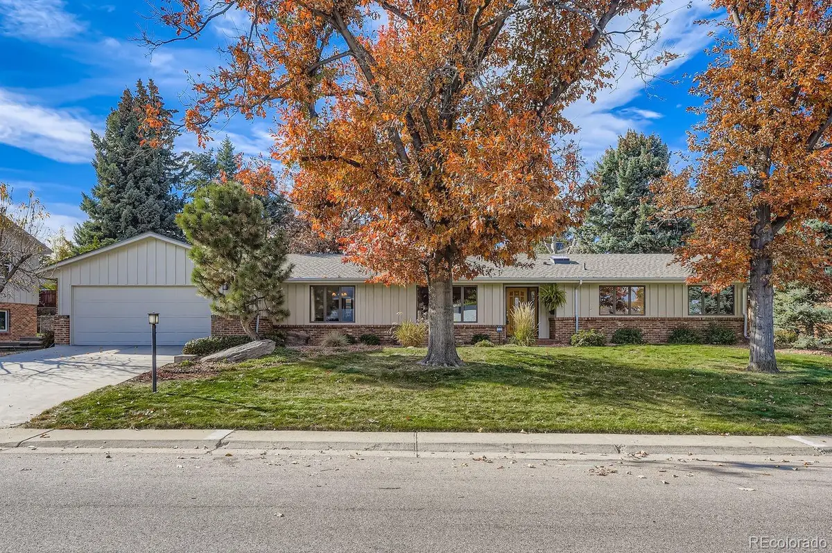11734 W Applewood Knolls Drive, Lakewood, CO 80215 - Image #1