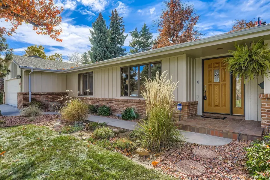 11734 W Applewood Knolls Drive, Lakewood, CO 80215 - Image #2