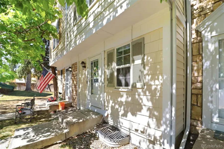 9509 W Coal Mine Avenue #B, Littleton, CO 80123 - #3