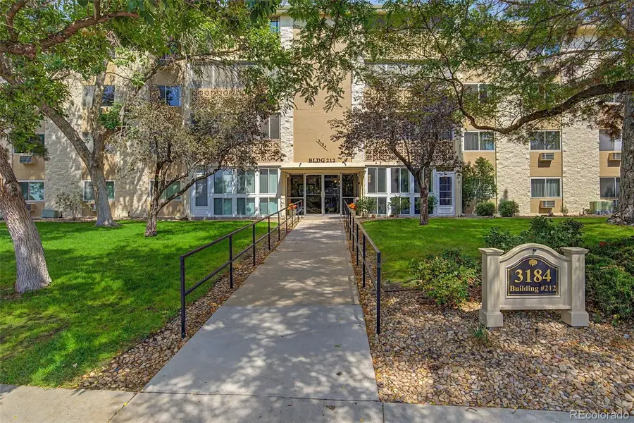 3184 S Heather Gardens Way #205, Aurora, CO 80014 - #3
