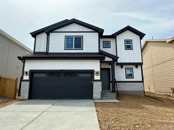 767 N Clubview Street, Watkins, CO 80137
