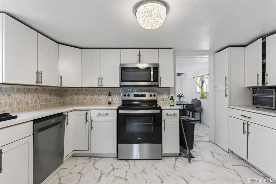 307 E Oak Street, Lafayette, CO 80026 - Image #2