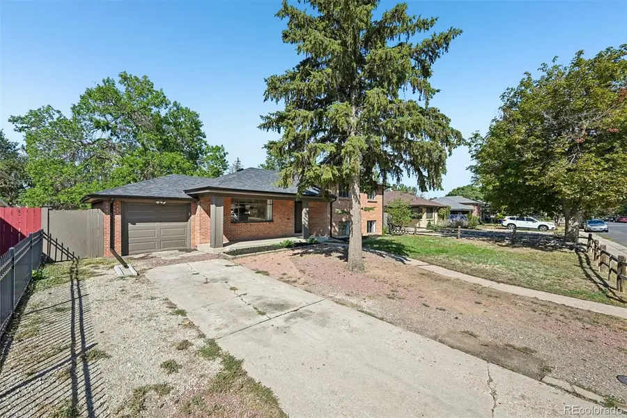 2261 Oakland, Aurora, CO 80010 - #2