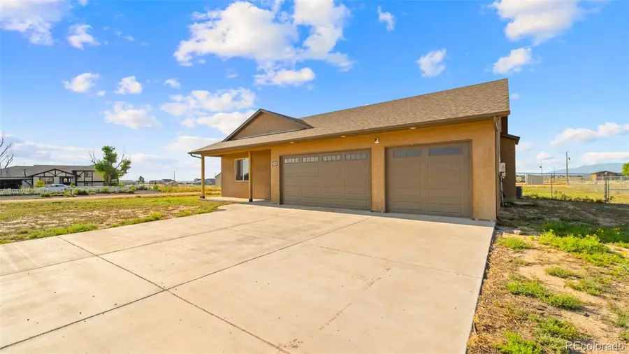 634 E Fredonia Drive, Pueblo, CO 81007 - Image #3