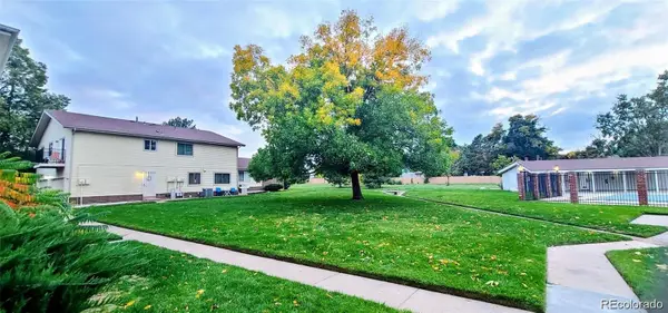 3355 S Flower Street #106, Lakewood, CO 80227