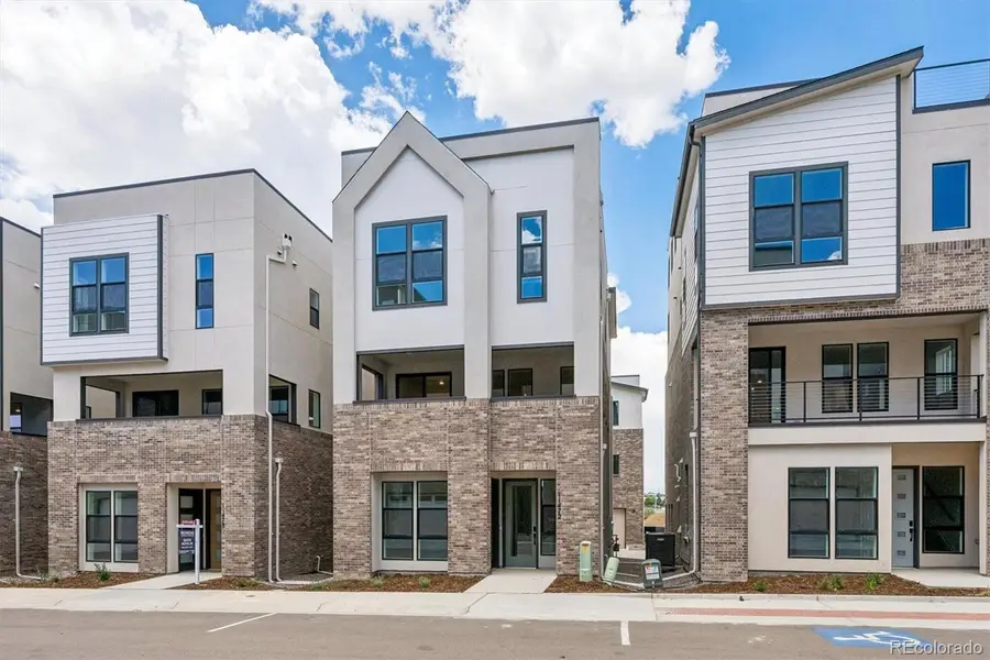 11472 E Briarwood Circle, Centennial, CO 80112 - #2