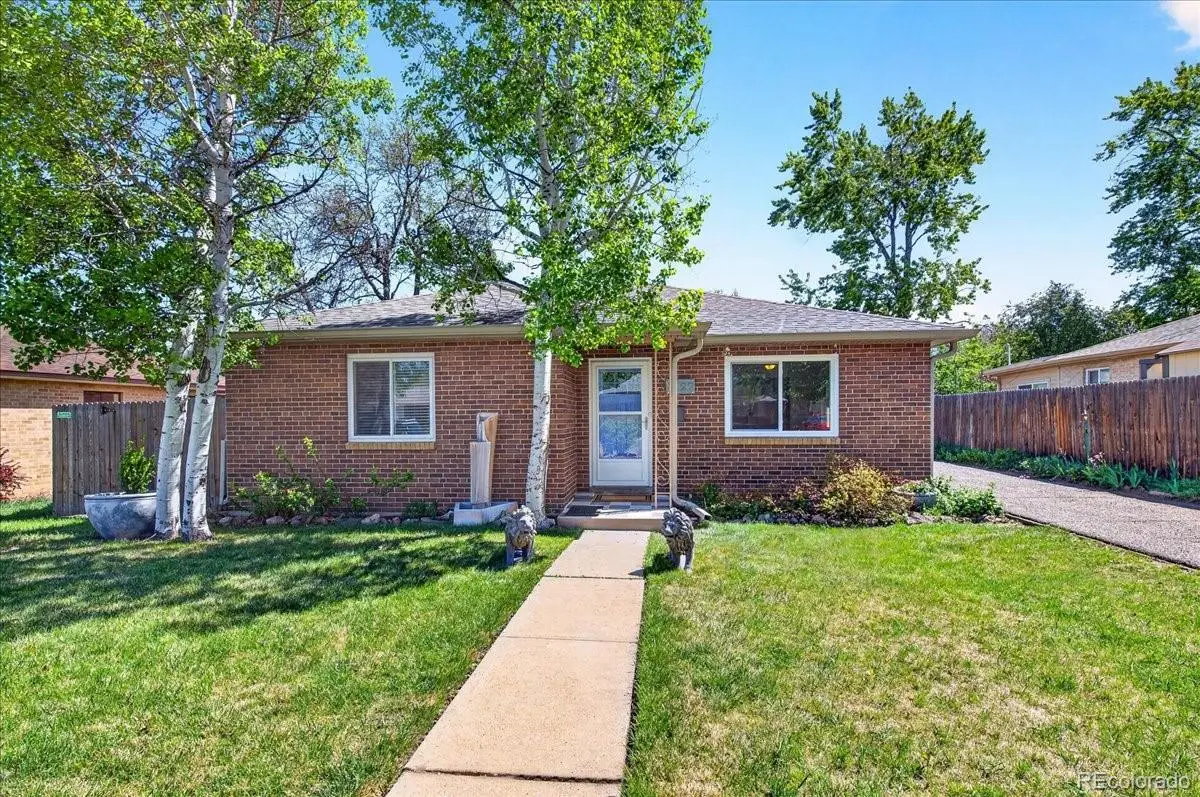 8122 W 17th Avenue, Lakewood, CO 80214 - #1