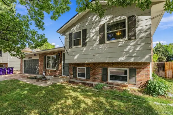 9033 W Union Avenue, Denver, CO 80123