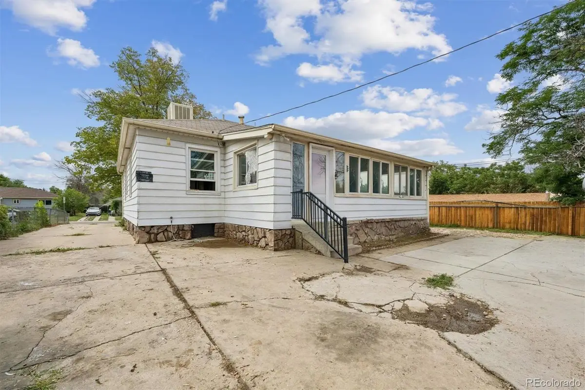 1996 Lima, Aurora, CO 80010 - #1