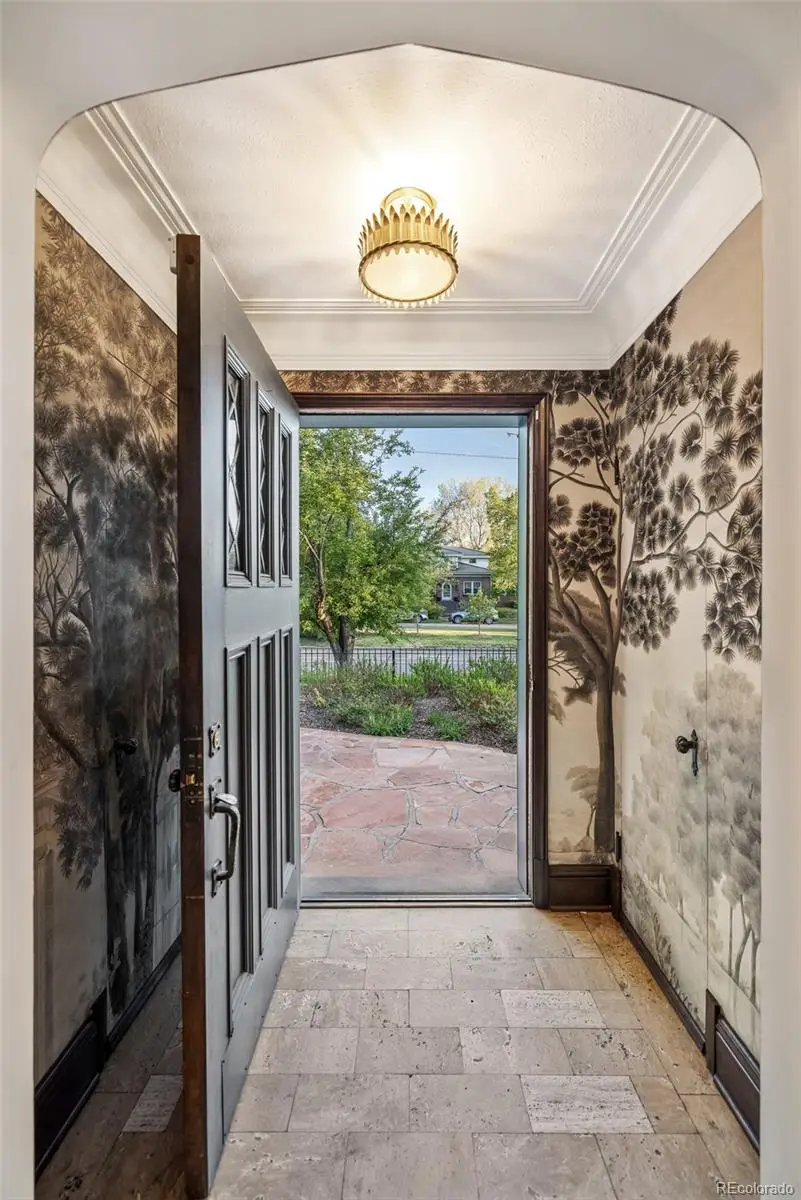 3215 E 7th Avenue Parkway, Denver, CO 80206 - #2