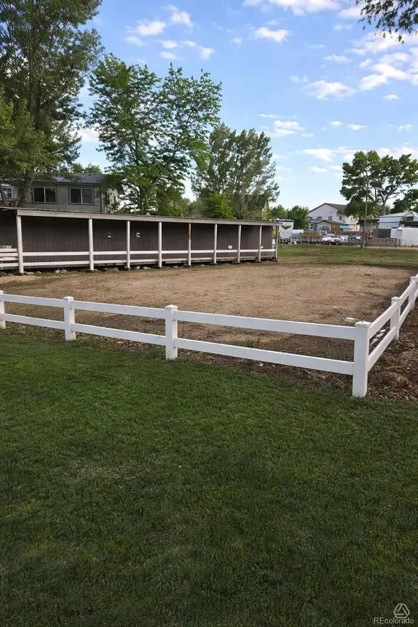 235 Pueblo Circle, Weldona, CO 80653