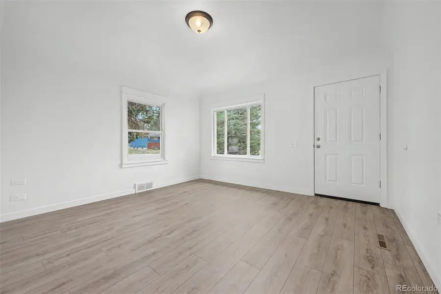 1555 N Monroe Avenue, Loveland, CO 80538 - #3