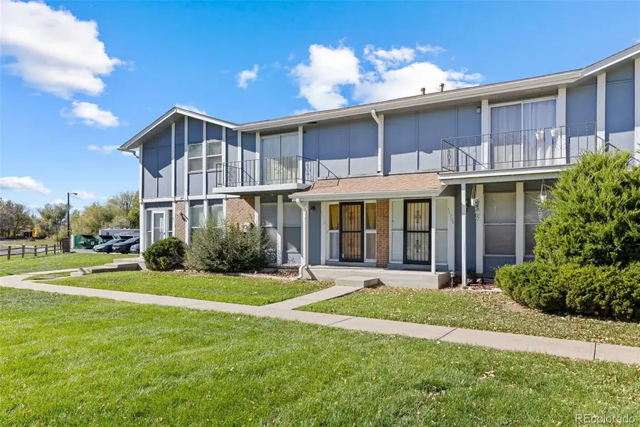 11718 E Canal Drive, Aurora, CO 80011 - Image #2