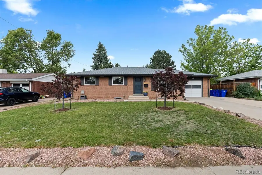 141 S Saulsbury Street, Lakewood, CO 80226 - #2