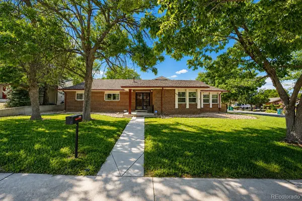 205 S Tucson Circle, Aurora, CO 80012
