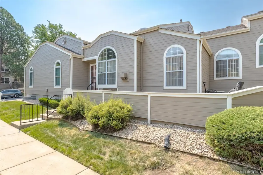 5727 W Asbury Place, Denver, CO 80227 - #2