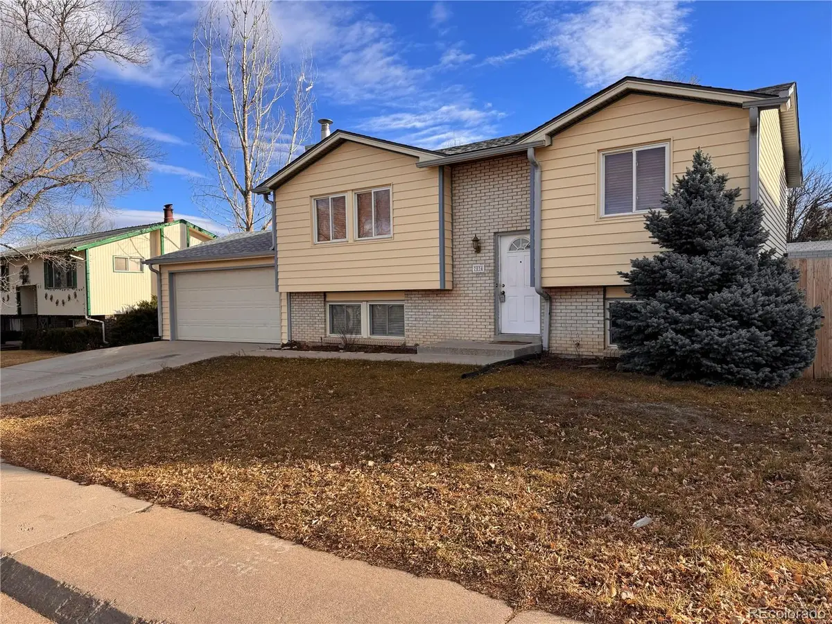 7034 W Roxbury Place, Littleton, CO 80128 - Image #1