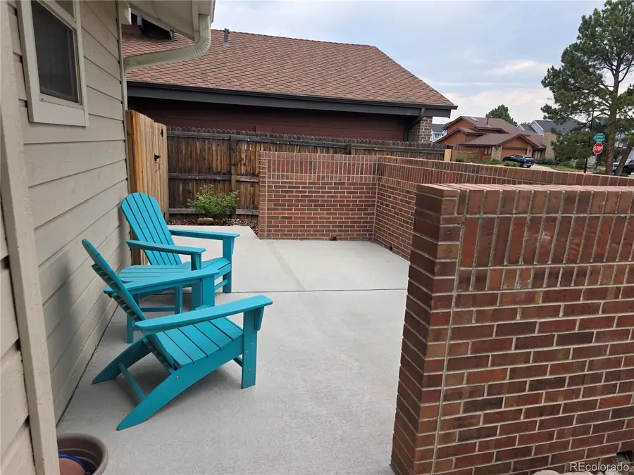 8082 W Chenango Place, Littleton, CO 80123 - #3