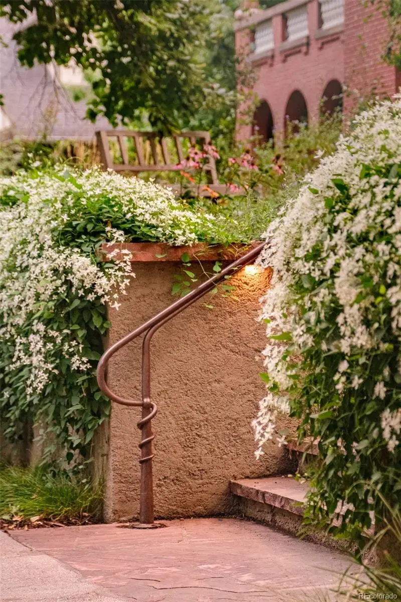 2057 Clermont Street, Denver, CO 80207 - Image #2