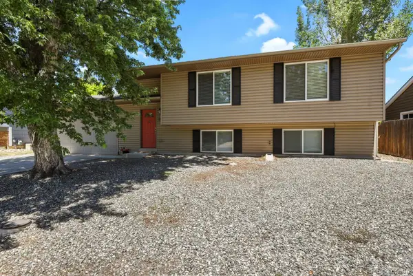 8737 W Floyd Drive, Lakewood, CO 80227
