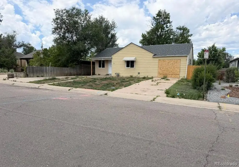 1635 S Quivas Street, Denver, CO 80223 - #1