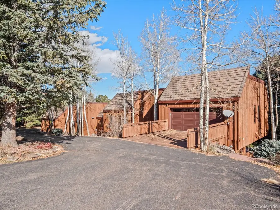 21689 Cabrini Boulevard, Golden, CO 80401 - Image #3
