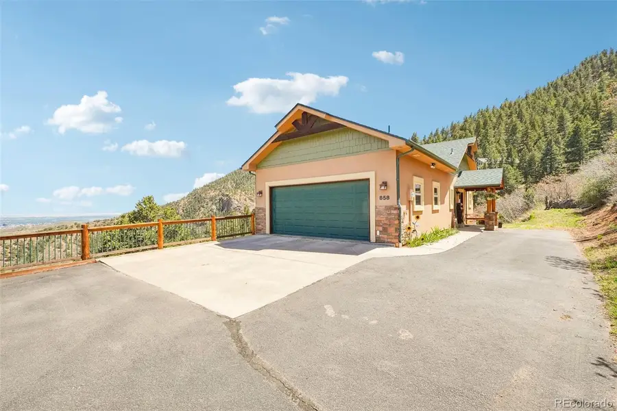 858 Oak Ridge Road, Manitou Springs, CO 80829 - #2