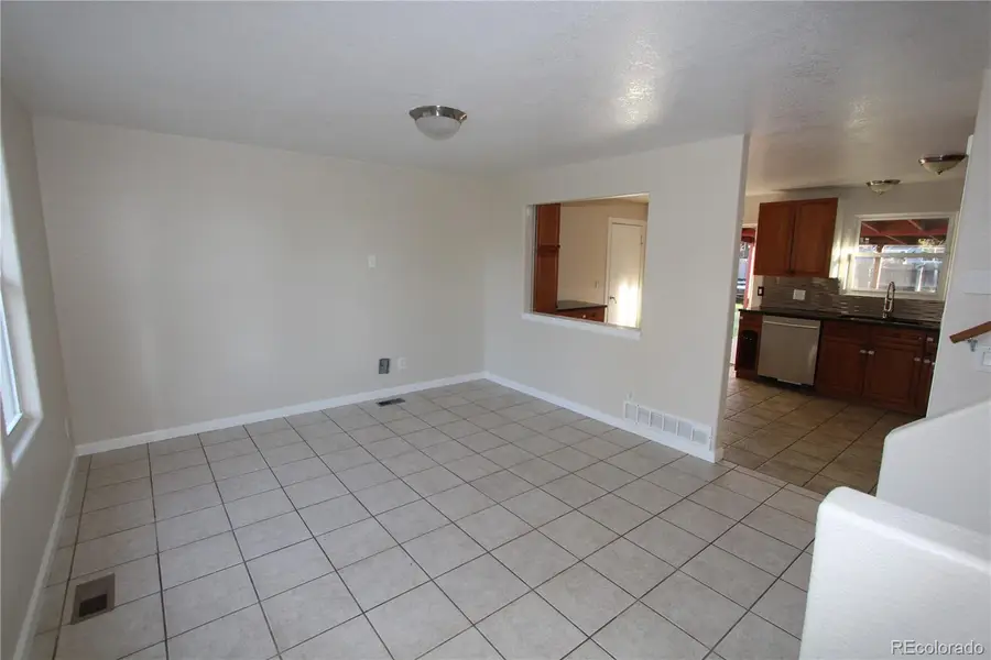 4581 Fraser Way, Denver, CO 80239 - #2