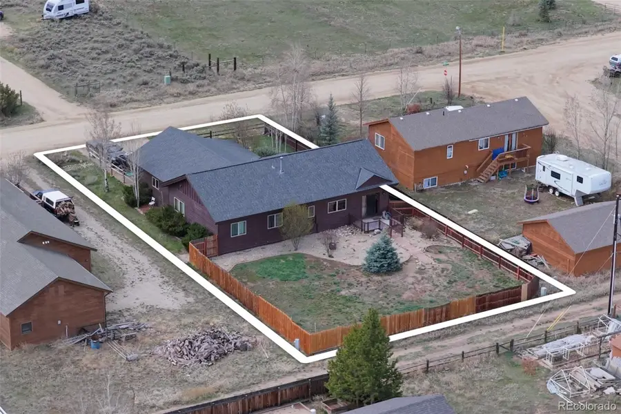 305 E Moffat Avenue, Hot Sulphur Springs, CO 80451 - #2