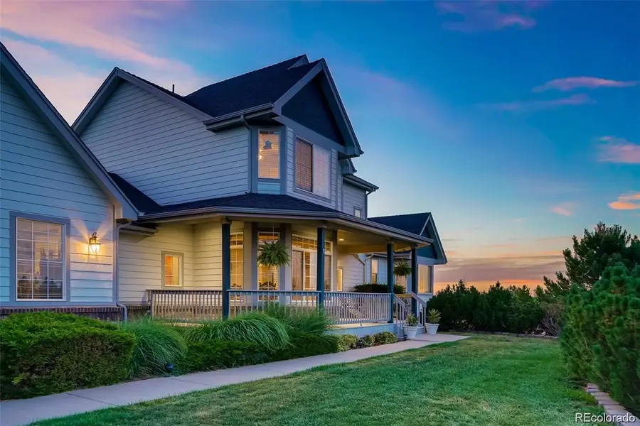 935 Green Gables Cir Ct, Bennett, CO 80102 - #2