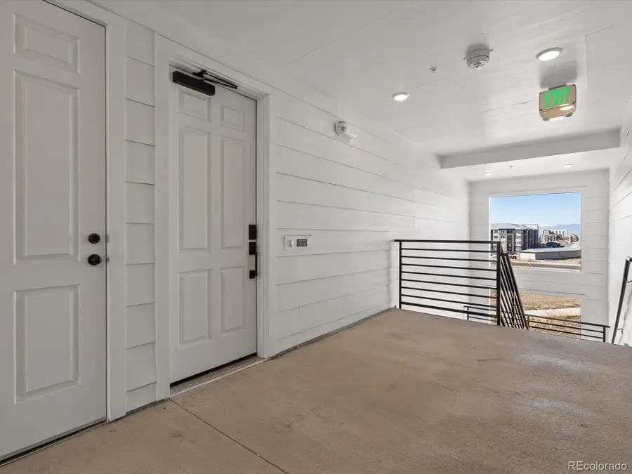 6153 N Ceylon Street #302, Denver, CO 80239 - #2