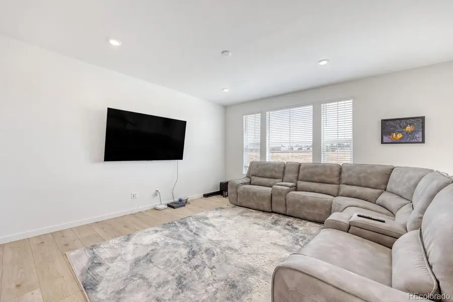 340 Paloma Way, Elizabeth, CO 80107 - #3