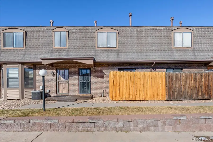 1379 S Idalia Street #C, Aurora, CO 80017 - #2