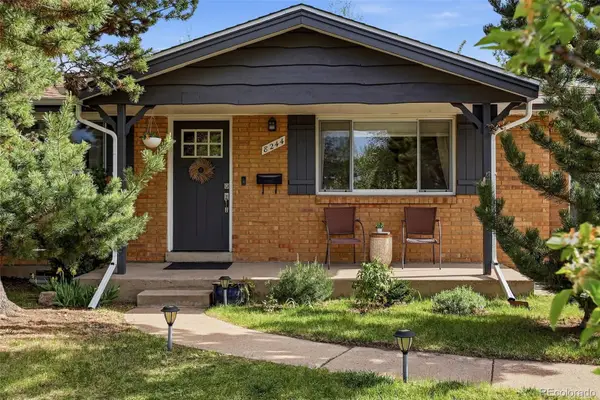 8244 W Iowa Avenue, Lakewood, CO 80232