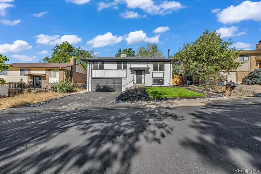 2189 S Coors Circle, Lakewood, CO 80228 - #2
