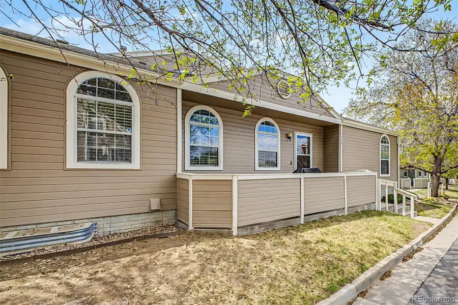5868 W Asbury Place, Lakewood, CO 80227 - #2