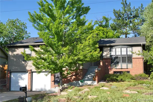 3040 S Roslyn Street, Denver, CO 80231