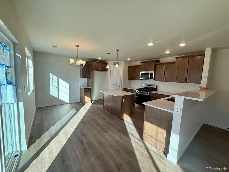 727 N Clubview Street, Watkins, CO 80137 - Image #2