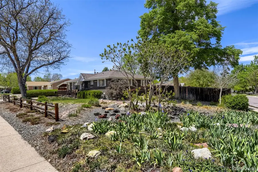 8653 W Hawaii Drive, Lakewood, CO 80232 - #2
