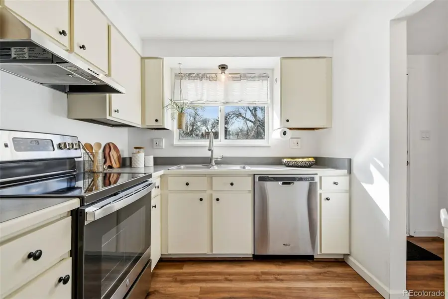 467 E Highline Circle, Centennial, CO 80122 - Image #2